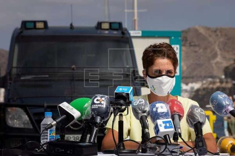 La alcaldesa de Mogán compareció este viernes en rueda de prensa (Foto EFE / Quique Curbelo)